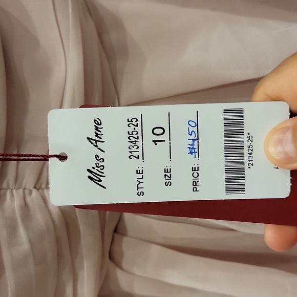 # 15. Formal/Evening Dress. - Picture 7 of 9